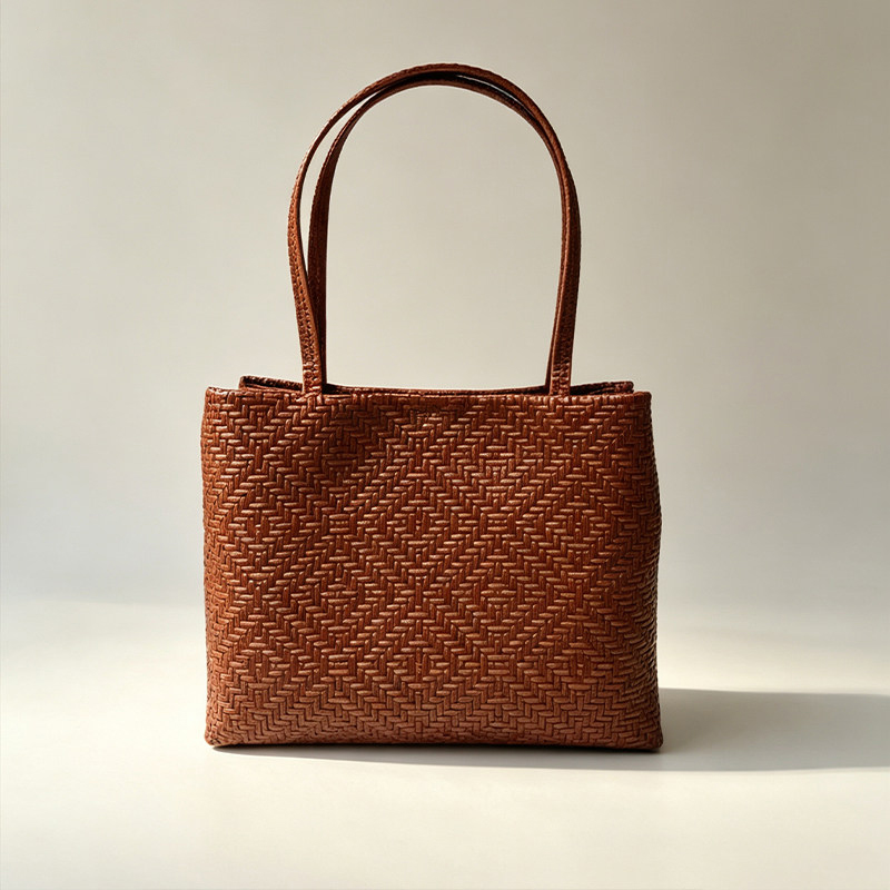 Leatherwork Designs - メンディー 本革 織りプリント グレイン トートバッグ オープン