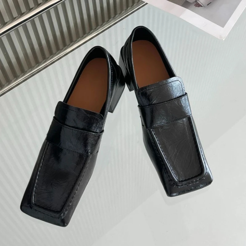 女性用スクエアトゥチャンキーヒールドレスシューズ、ソフトレザ - Leatherwork Designs のレビューと価格