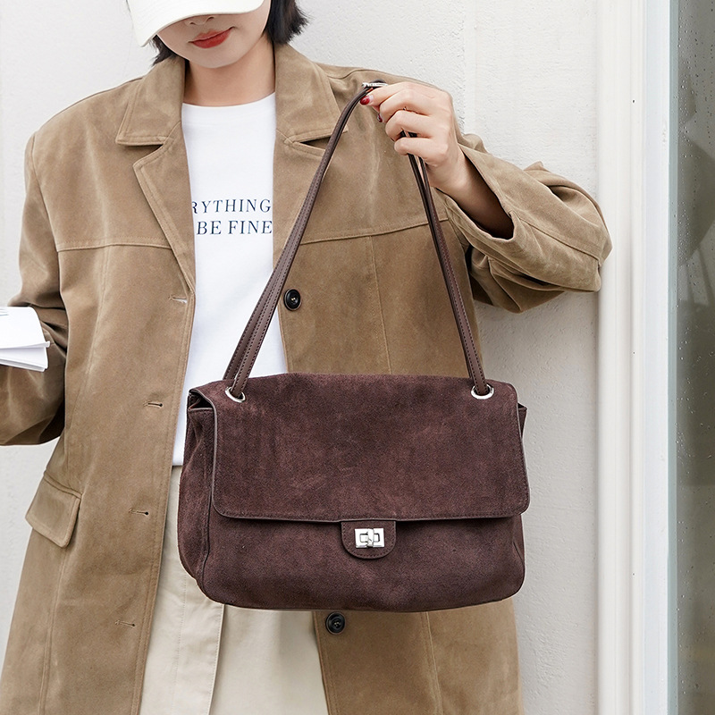 本物のスエードレザー製女性用アンダーアームショルダーバッグ、 - Leather Work Handbags のレビューと価格